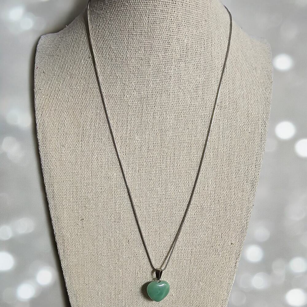 Natural Green Jade Heart Pendant Necklace - Boho Healing Crystal Jewelry - Picture 7 of 8